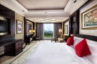 Chateau Star River Guangzhou-Free Shuttle Between Hotel And Exhibition Center & Welcome Drink During Canton Fair - 1