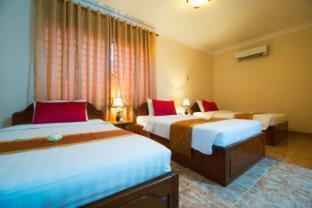 Reaksmey Chanreas Hotel - 1