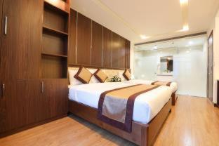 Prague Hotel - 2