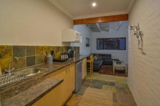 Moonflower Cottages - Johannesburg - 7