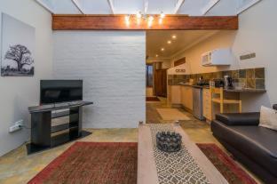Moonflower Cottages - Johannesburg - 5