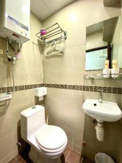 Hong Kong Hostel (Tsim Sha Tsui Mansion) - Hong Kong - 1