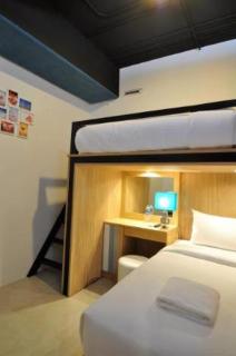 The Bedrooms Hostel Pattaya - 8