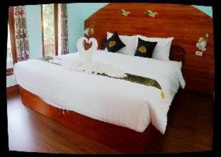 Ruen Tai Boutique - 9