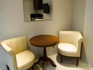 Ritz Hotel Angeles - Angeles - 4