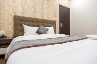 Wisteria Hotel - 6