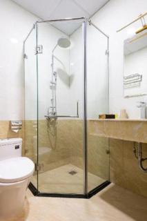 Wisteria Hotel - 4