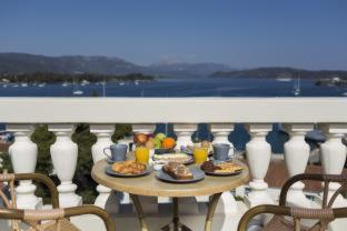 Dimitra Boutique Hotel - 6