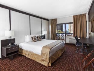 The Garden Hotel & Resort - 9