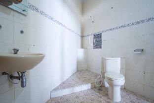 RedDoorz Syariah near Ngade Lake Ternate - 6