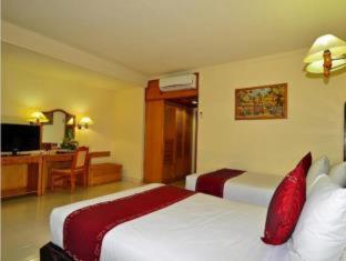 Inna Sindhu Beach Hotel & Resort - 8