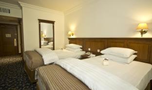 Bristol Hotel - 8