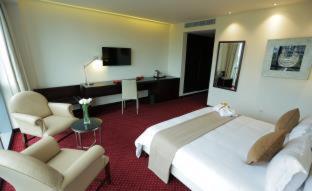 GHS Hotel - 9