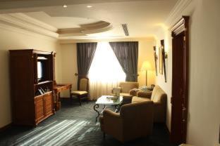 Bristol Hotel - 1