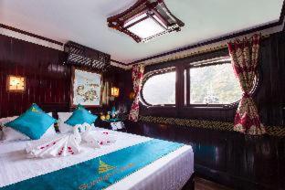 Sunlight Boutique Cruise - Cat Ba island - 5