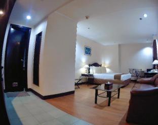 Golden Peak Hotel & Suites powered by Cocotel - 6