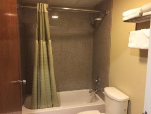 Victorian Inn - Beatrice - 8