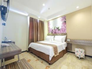 Travellers Hotel Phinisi - Makassar - 9