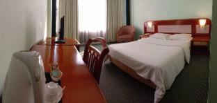 Somerset Hotel - 4