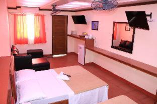 Badladz Beach and Dive Resort - Puerto Galera - 1