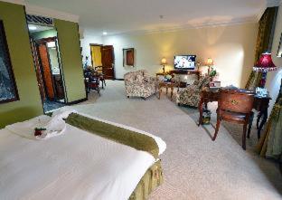 The Convention Center & Royal Suites Hotel - Kuwait - 8