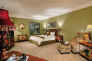 The Convention Center & Royal Suites Hotel - Kuwait - 2