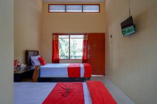 RedDoorz Syariah near Alun Alun Purwokerto - Purwokerto - 4