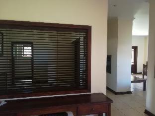 Moon and Sixpence Garden Guest House - Muldersdrift - 2