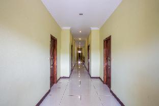 Side Walk Hotel - 4