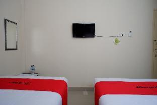RedDoorz near Millenium Waterpark Palu - Palu - 7