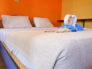 B&B House & Hostel - 3