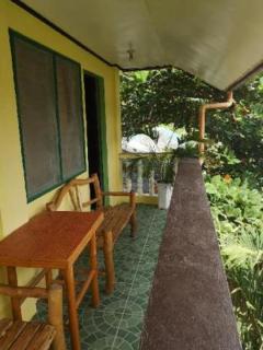 Guanna's Place Room and Resto Bar - Malapascua Island - 7
