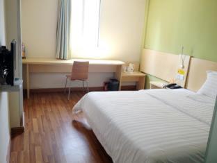GreenTree Inn Zhejiang Jinhua Yiwu International Trade City Changchun Street Shell Hotel - Yiwu - 9