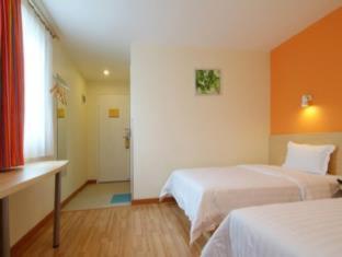 GreenTree Inn Zhejiang Jinhua Yiwu International Trade City Changchun Street Shell Hotel - Yiwu - 2