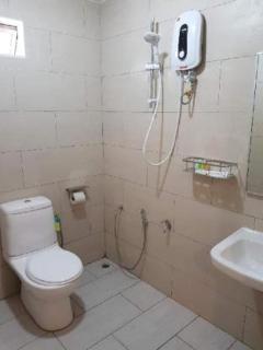 Luna Guesthouse 露娜旅馆 - Semporna - 9