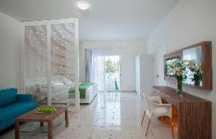 Princessa Vera Hotel Apartments - Paphos - 3