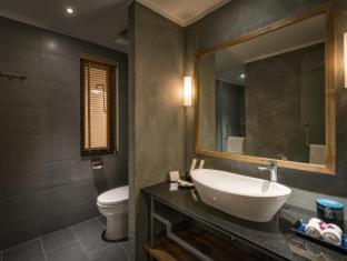 Bespoke Trendy Hotel Hanoi - Hanoi - 8