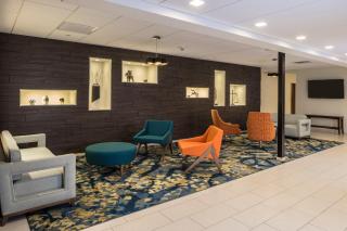 Crowne Plaza Hotel and Suites Pittsburgh South by IHG - 3