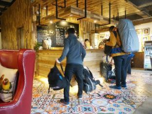 SONDERIA Lazybones Hostel- Wenshu Temple Side, Chill Hostel with All-Day Brunch, Travel Agency in English & Local Bar Vibes - Chengdu - 9