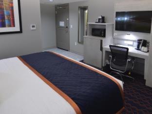 Best Western Premier Historic Travelers Hotel Alamo/Riverwalk - San Antonio - 4