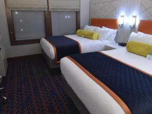 Best Western Premier Historic Travelers Hotel Alamo/Riverwalk - 3