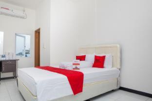 RedDoorz near Telkom Corporate University - Bandung - 8