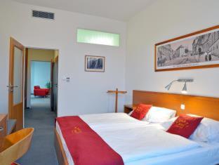 Avanti Hotel - 3
