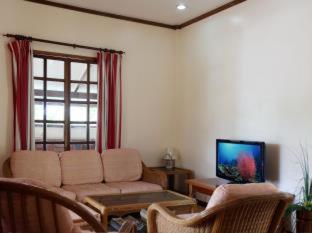 El Galleon Beach Resort - 2