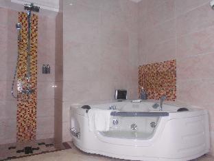 Best Western Plus Paramount Hotel - 7