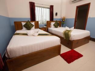 Queenwood Hotel - 4