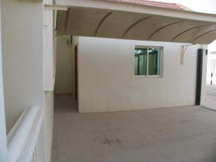 Royal Residence Hotel Apartments - Umm Al Quwain - 6