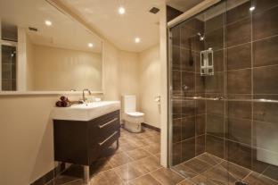 Auckland Airport Kiwi Hotel - 9