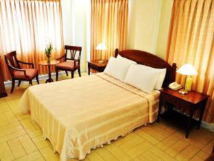 Tagaytay Country Hotel - Tagaytay - 6