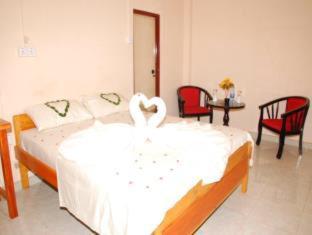 Gnaanams Hotel and Restaurant - Jaffna - 9
